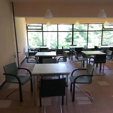 Toni's Mount Orman Evi