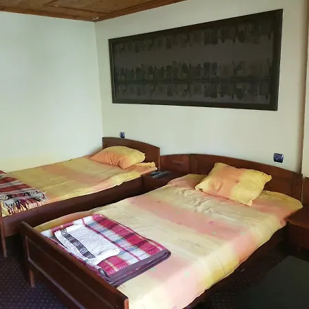 Orman Evi Toni's Mount